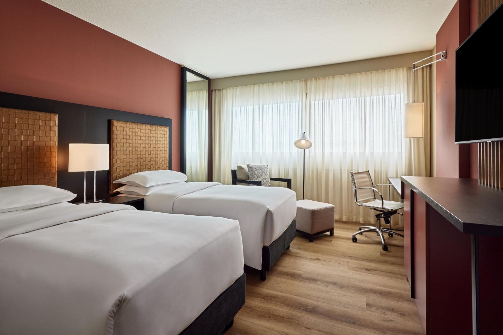 Deluxe Room Guest room 2 Twin